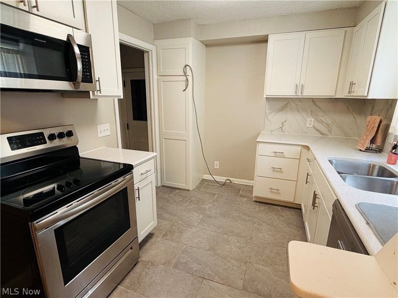 4137 David Avenue NW, Canton, OH 44709 Photo 9