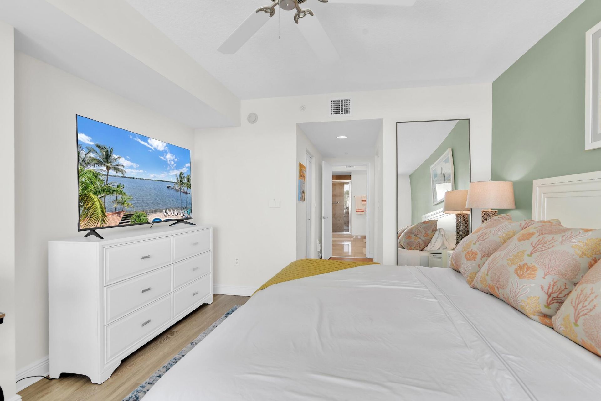 2700 N Federal Highway, Unit 401, Boynton Beach, FL 33435 Photo
