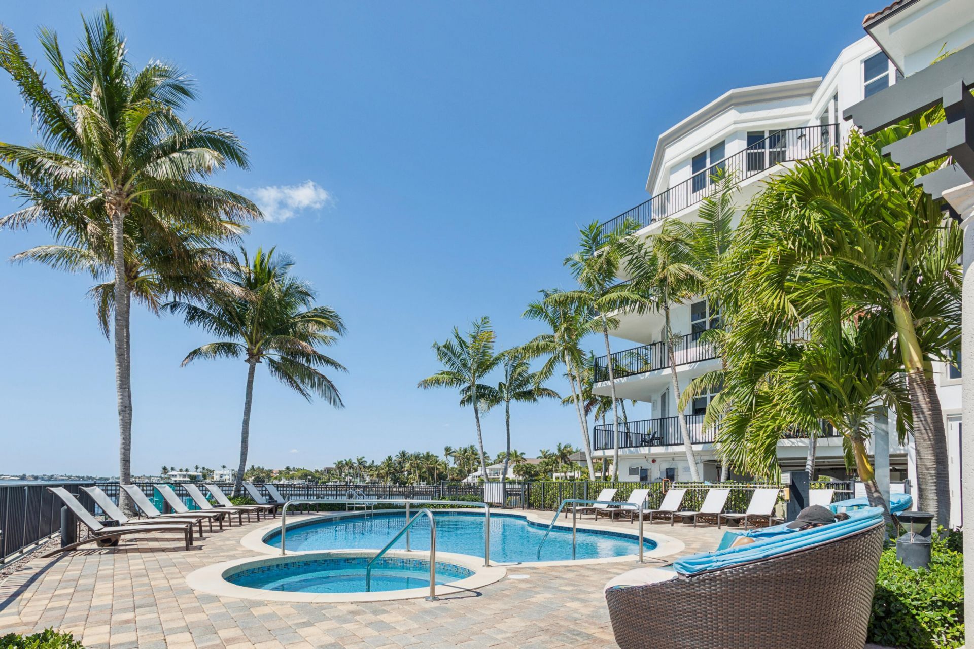 2700 N Federal Highway, Unit 401, Boynton Beach, FL 33435 Photo
