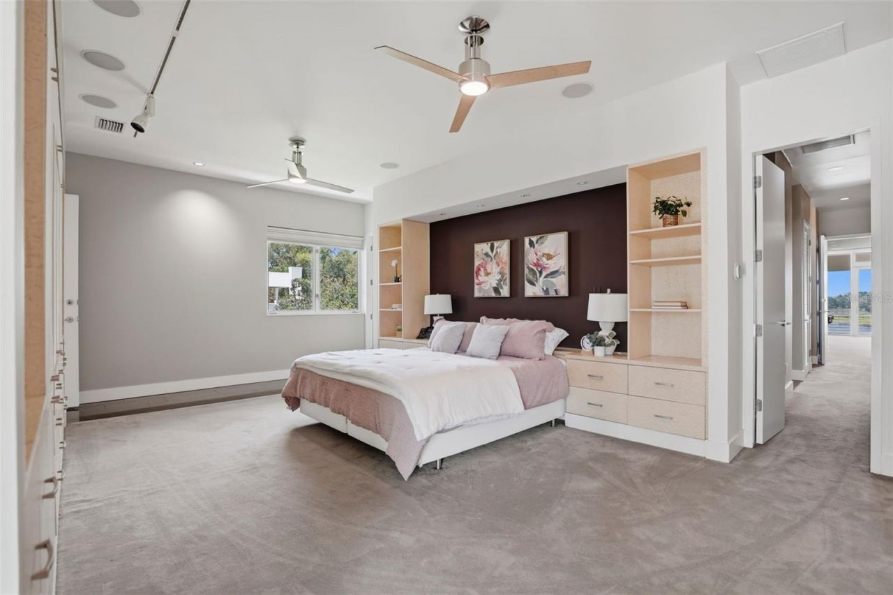 2821 Linthicum Place, Tampa, FL 33618 Photo