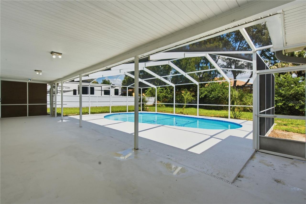 604 Royal Crest Drive , Brandon, FL 33511 Photo