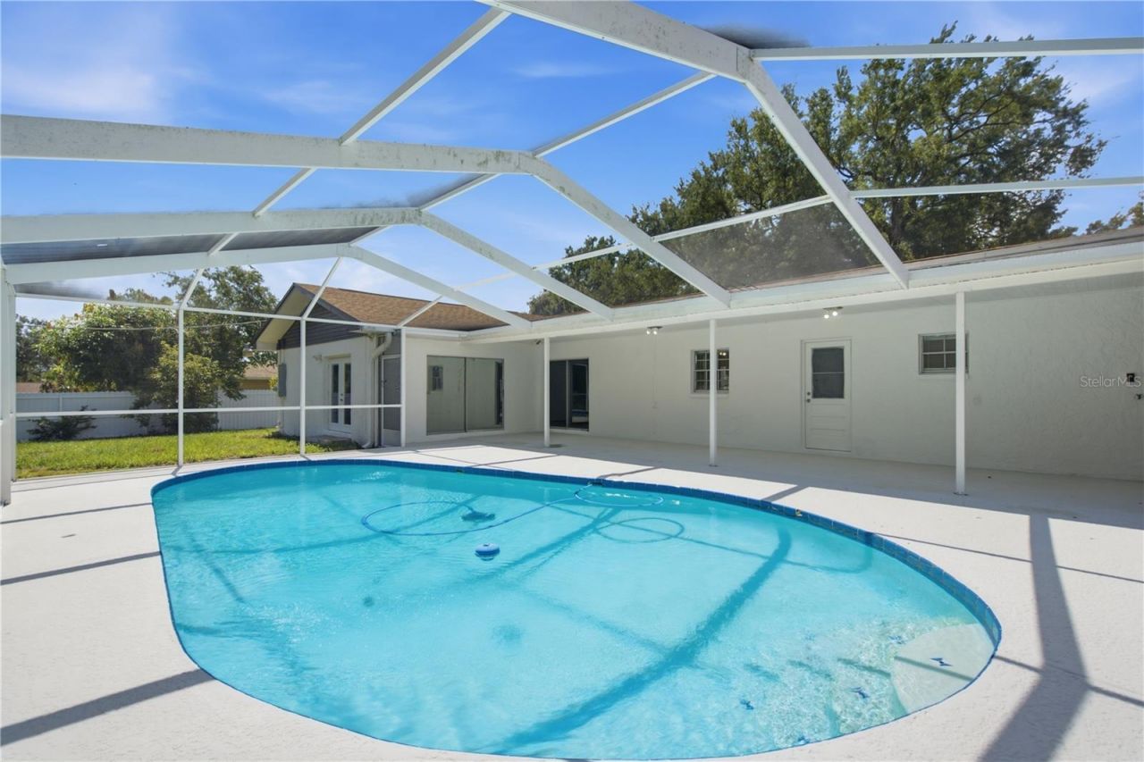 604 Royal Crest Drive , Brandon, FL 33511 Photo