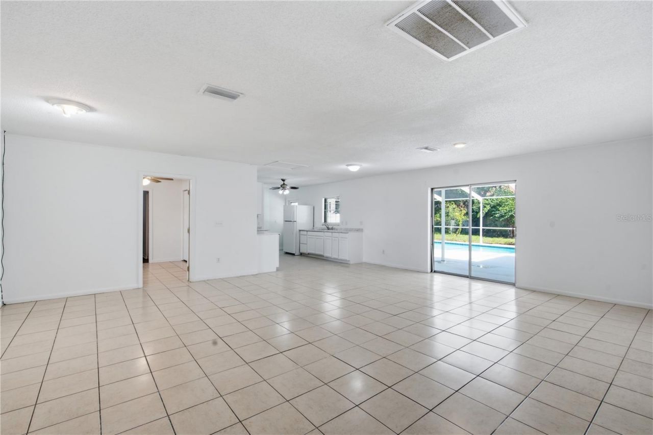 604 Royal Crest Drive , Brandon, FL 33511 Photo