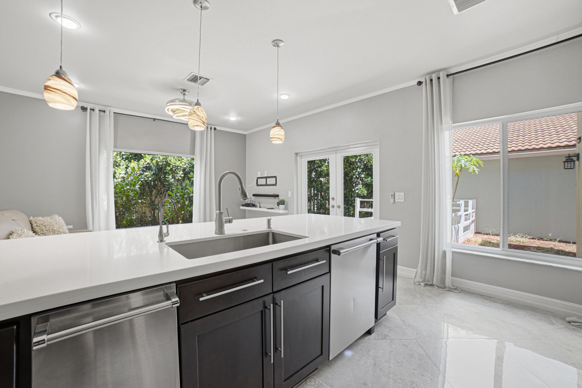 6933 Desert Inn Terrace, Lake Worth, FL 33463 Photo