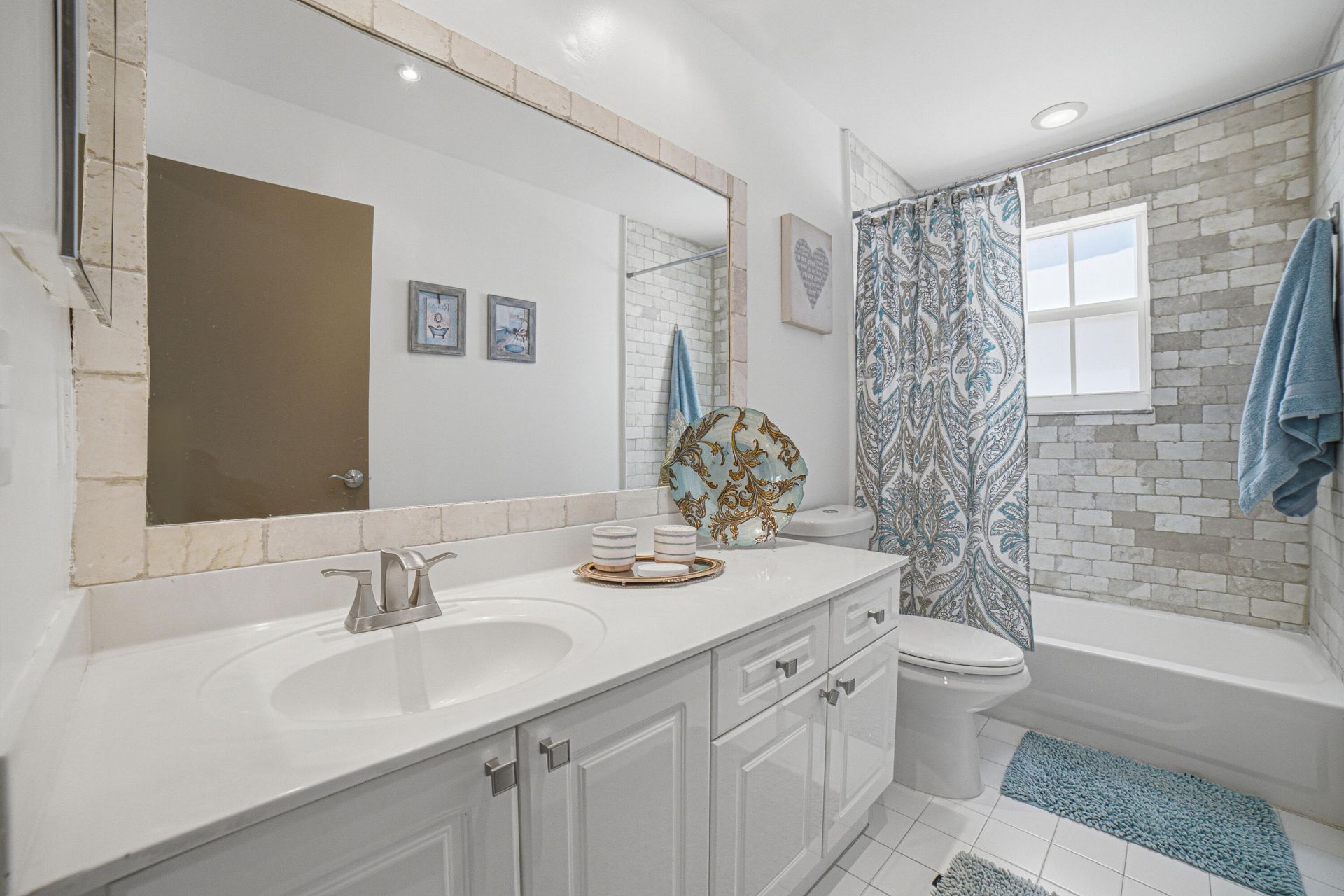6933 Desert Inn Terrace, Lake Worth, FL 33463 Photo