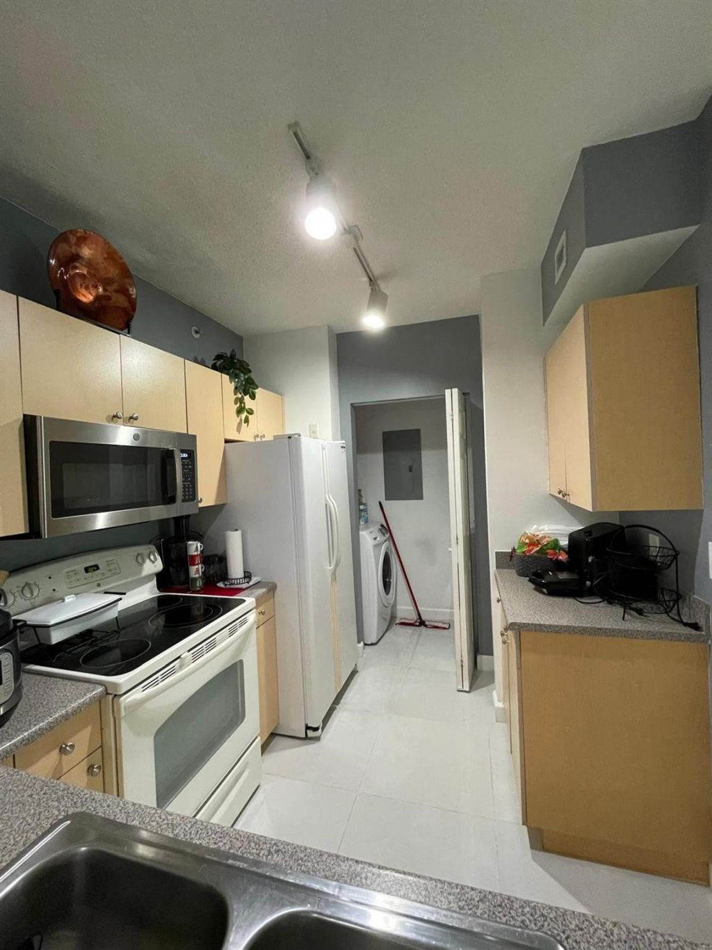 7950 N Nob Hill Road, Unit 108, Tamarac, FL 33321 Photo