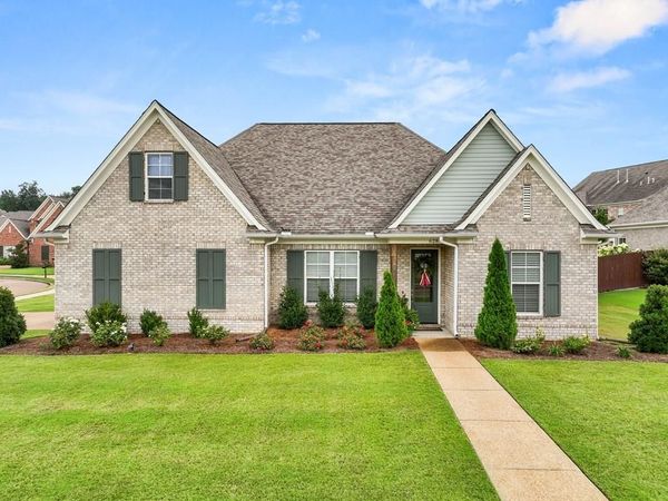 628 Centerpointe Cove, Oxford, MS 38655