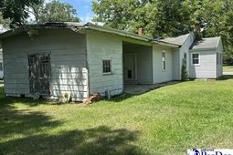 317 E Bamberg St photo 4