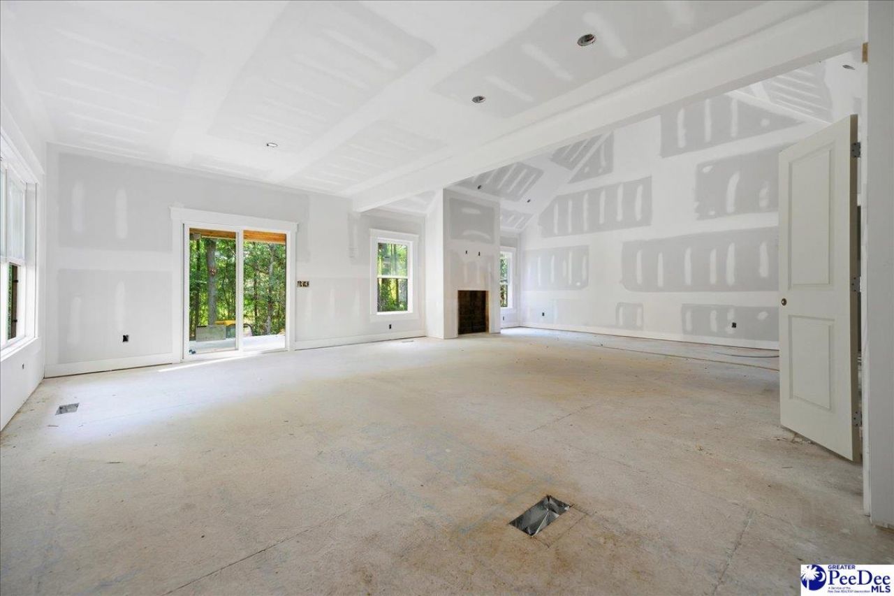 306 Westover Drive Photo 10