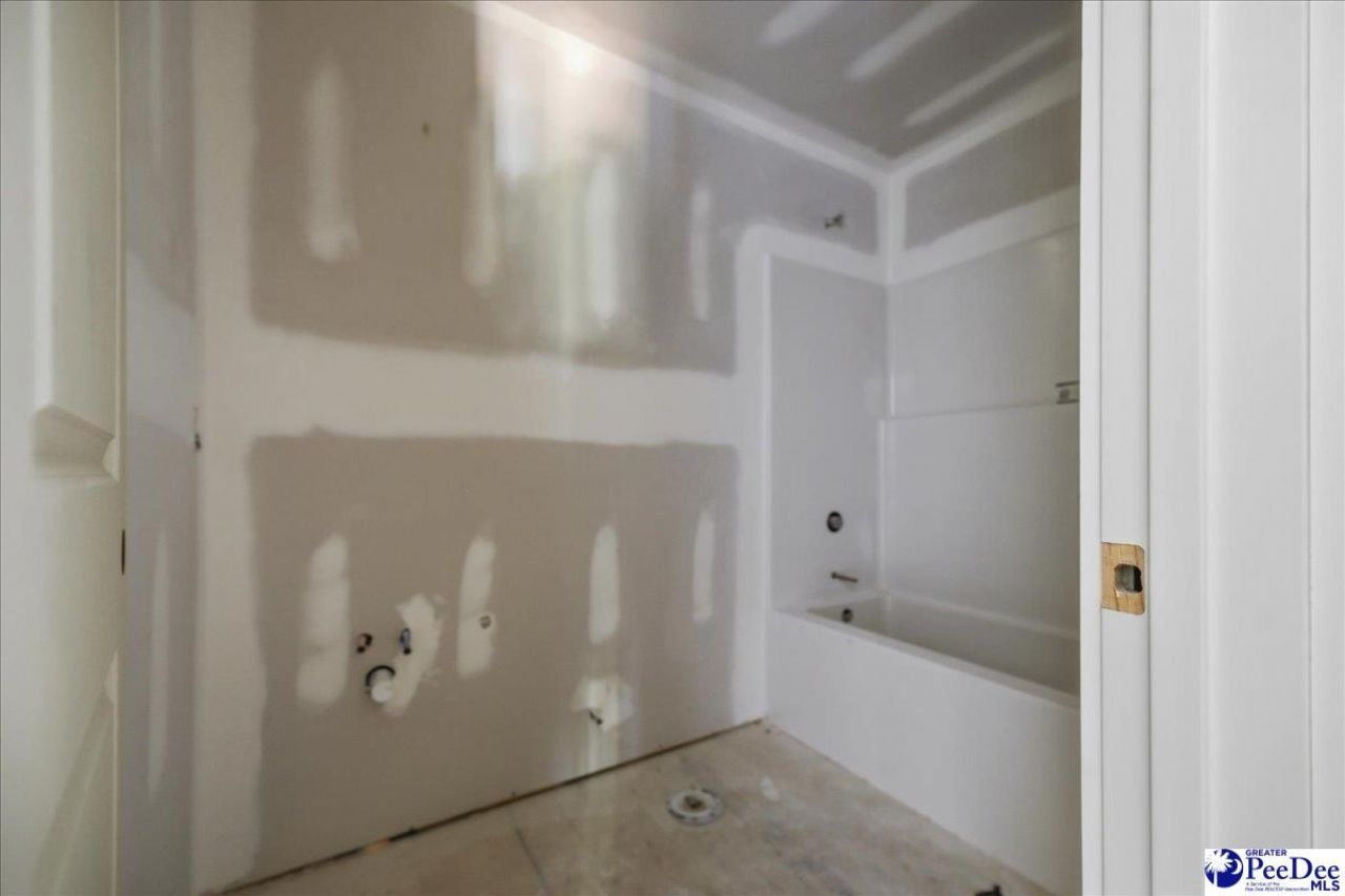 306 Westover Drive Photo 24