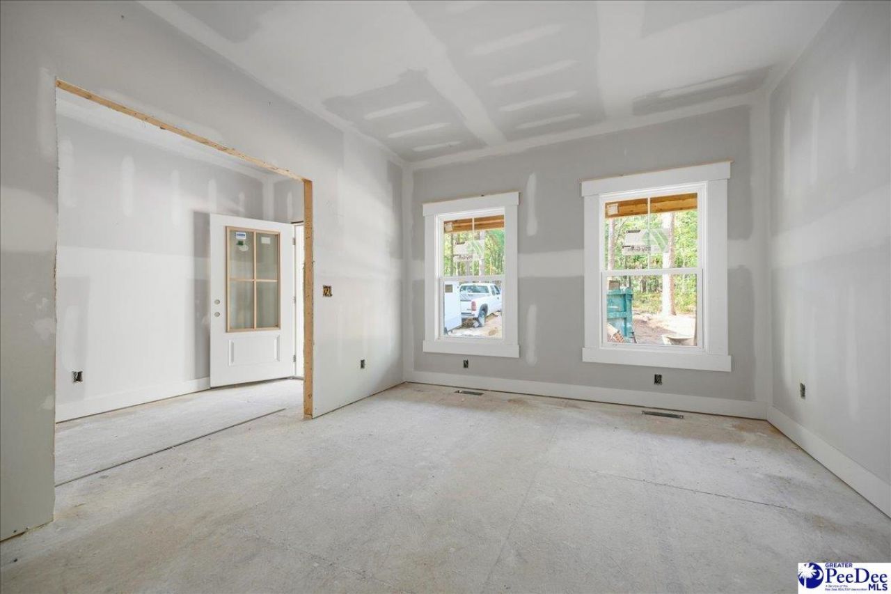 306 Westover Drive Photo 6