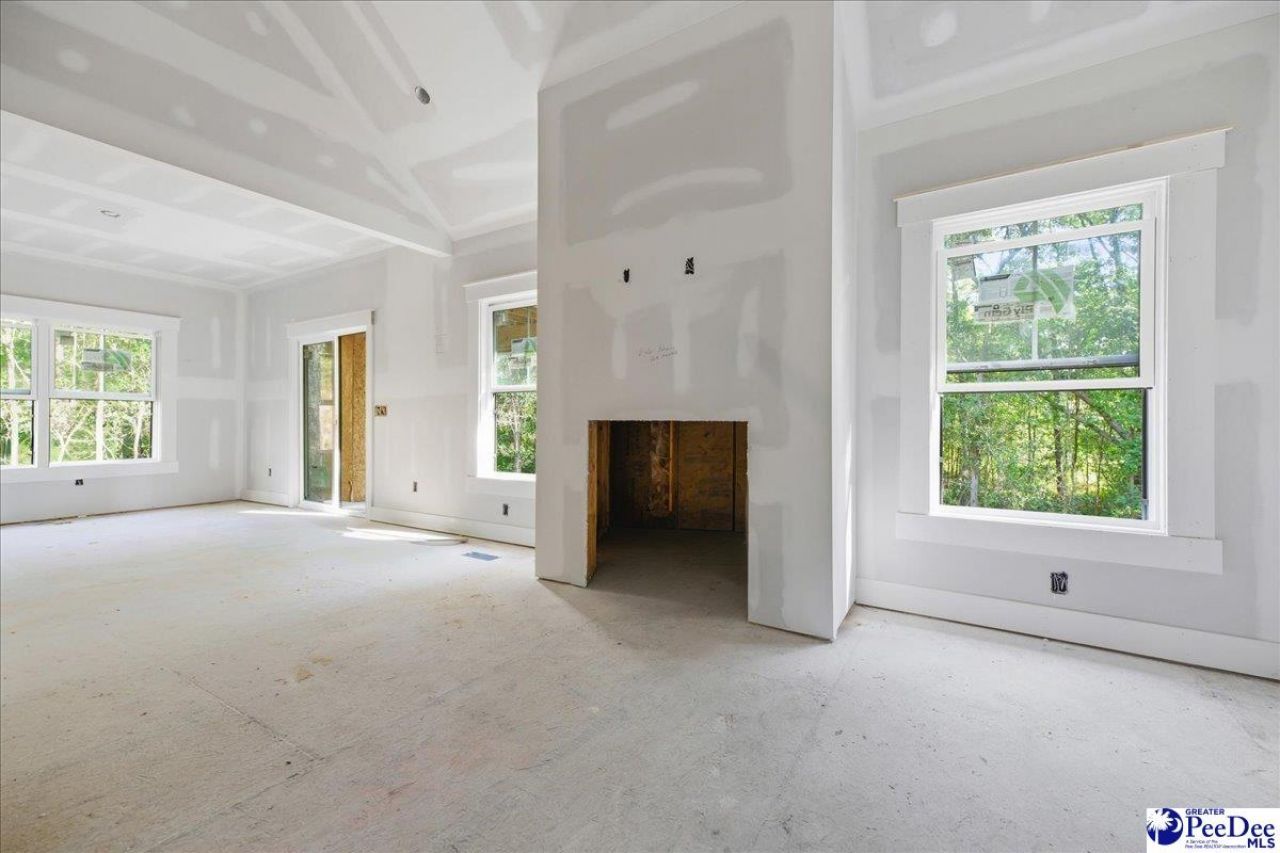 306 Westover Drive Photo 9