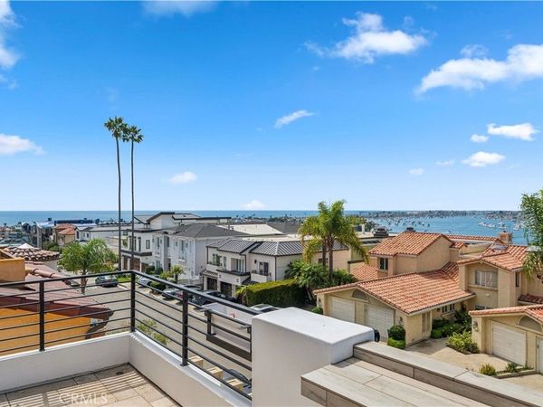312 Carnation Avenue, Corona Del Mar, CA 92625