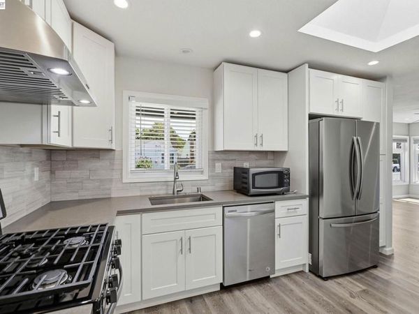 973 Phillips Way, Hayward, CA 94541