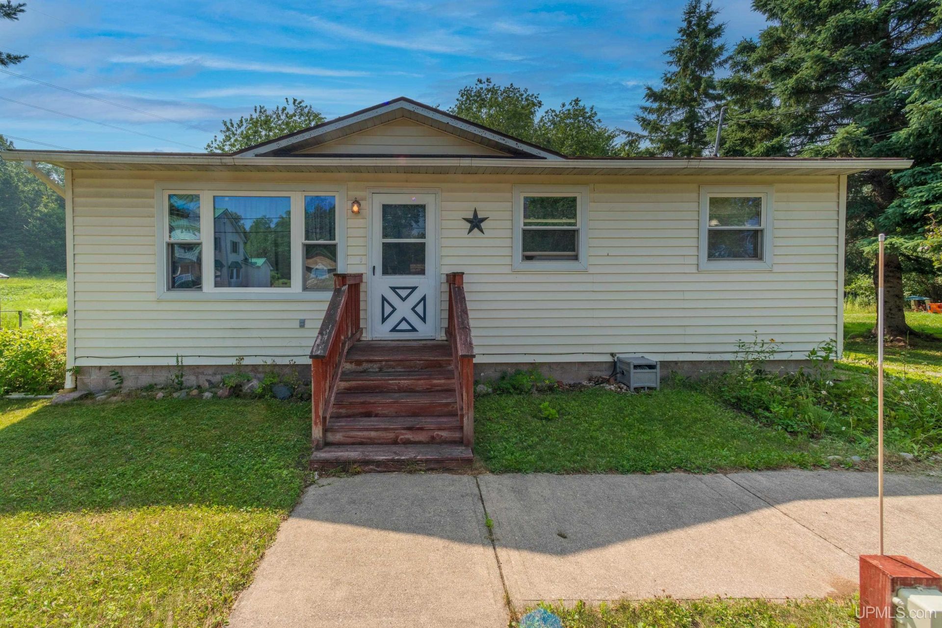 163 N Low Street, Forsyth Twp, MI 49841 Main Photo