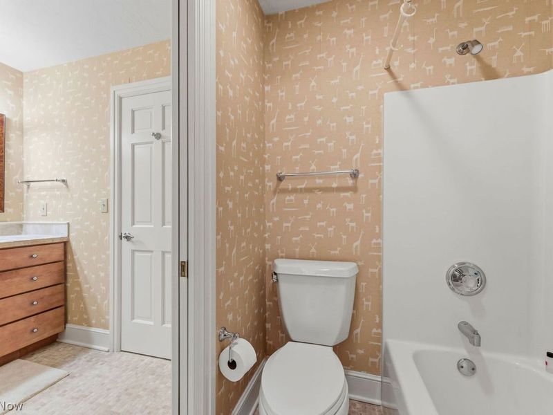 3825 Weymouth Woods Drive, Medina, OH 44256 Photo 28