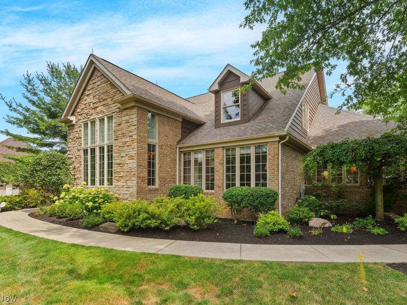 3825 Weymouth Woods Drive, Medina, OH 44256 Photo 3