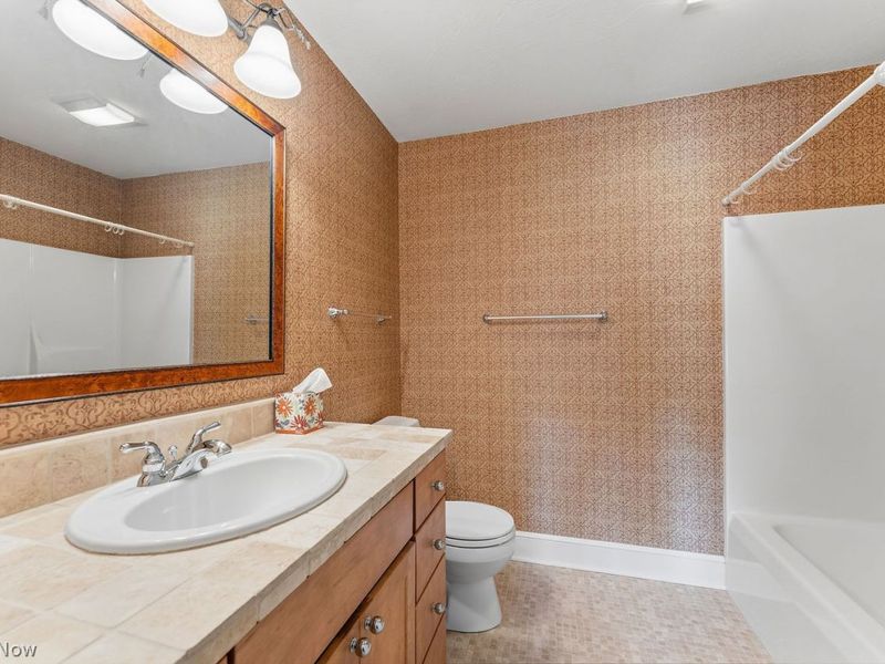 3825 Weymouth Woods Drive, Medina, OH 44256 Photo 34