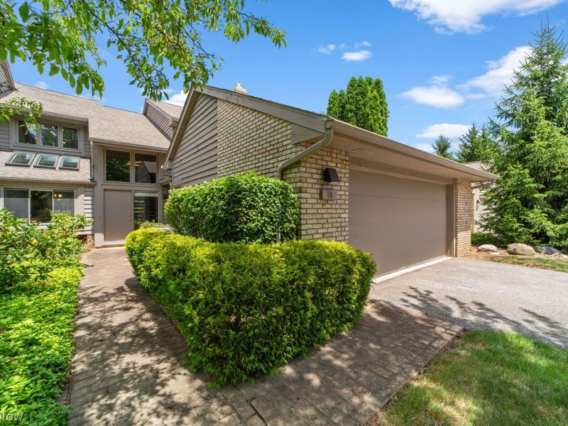 10 Nantucket Court, Beachwood, OH 44122 Photo 4