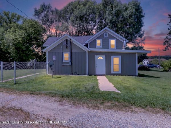 13097 S 42nd Street, Vicksburg, MI 49097