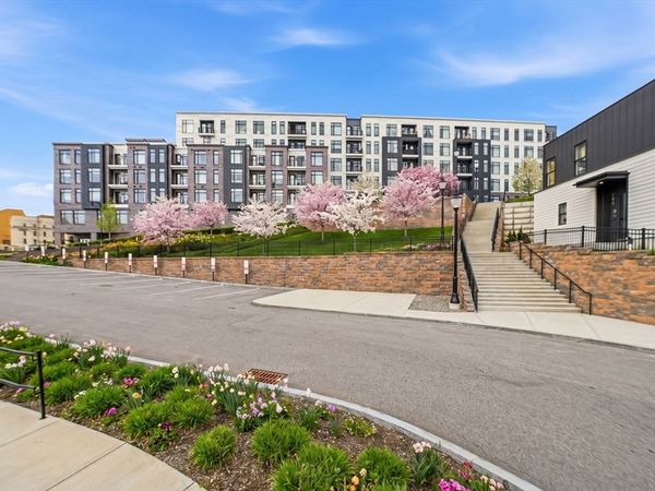 191 Washington St, Unit 711, Boston, MA 02135