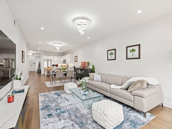 9 Independence Ave, Unit 307, Braintree, MA 02184