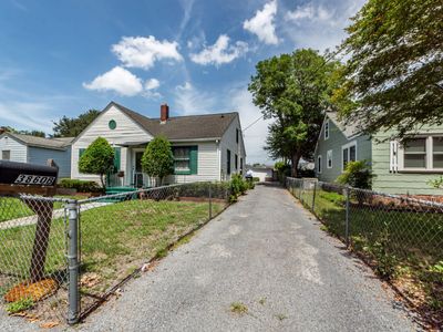 3860 Chestnut Street, North Charleston, SC 29405