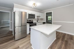 3860 Chestnut Street photo 4
