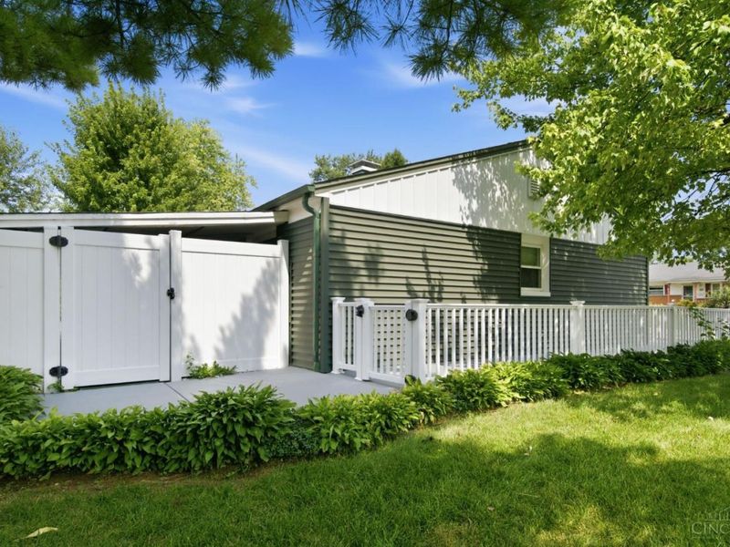 785 Hinton Place, Forest Park, OH 45240 Photo 7