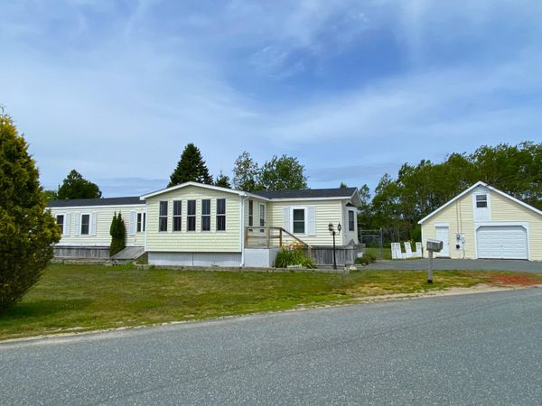 61 Hillcrest Drive , Winter Harbor, ME 04693