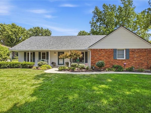 9239 Switzer Road, Overland Park, KS 66214