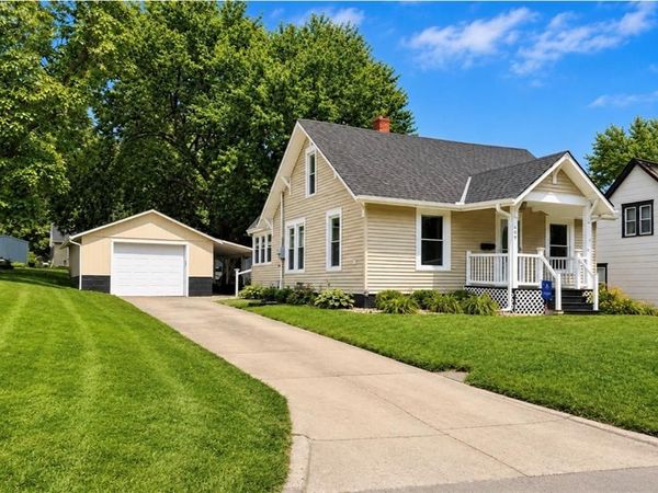 609 S Walnut Street, Maryville, MO 64468
