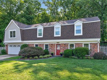 8000 WOODCROFT COURT, DUNN LORING, VA 22027