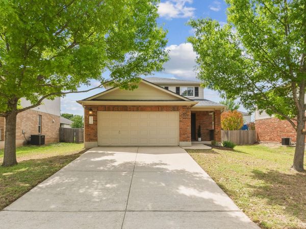211 Banner Ave, Leander, TX 78641
