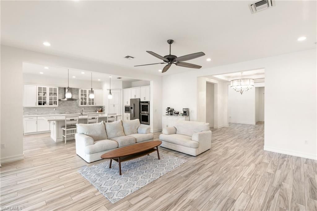 9344 Glenforest Dr, Naples, FL 34120 Photo