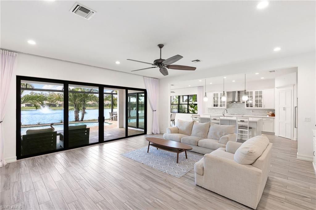 9344 Glenforest Dr, Naples, FL 34120 Photo