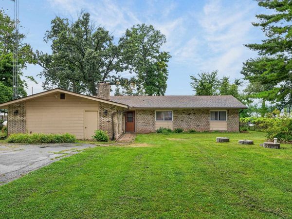 125 Golden Drive, Briggsville, WI 53920