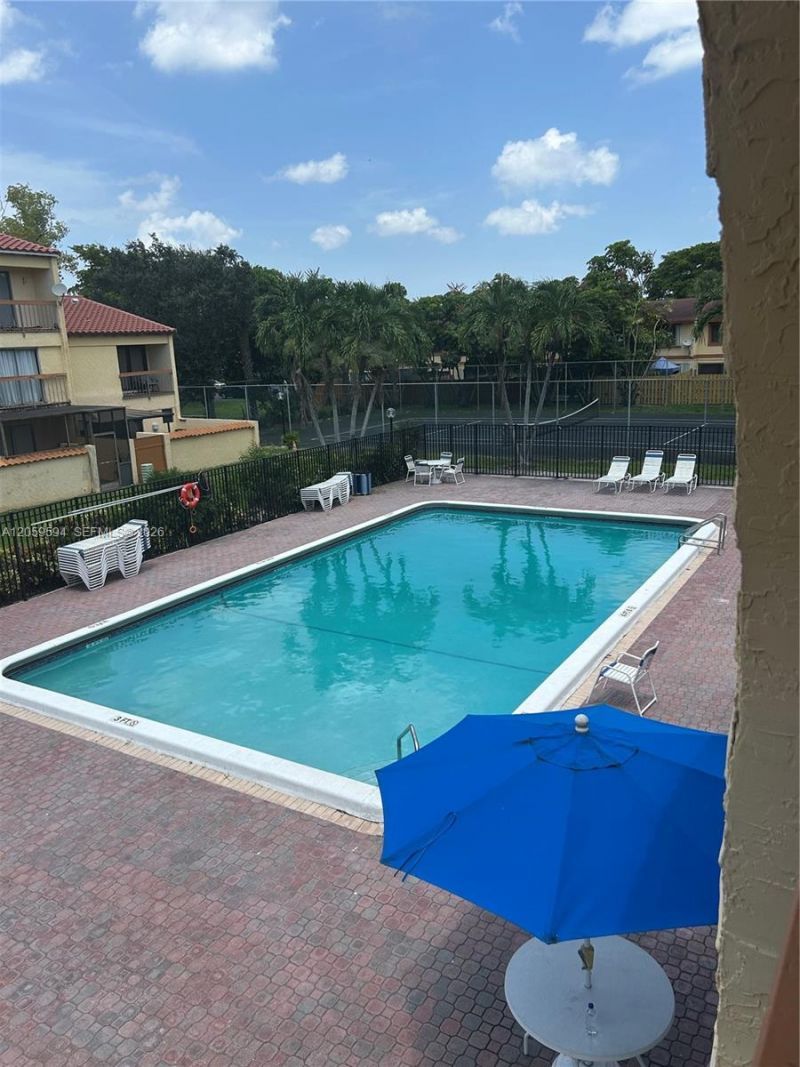 7732 Balboa St, Unit 1/2, Sunrise, FL 33351 Photo