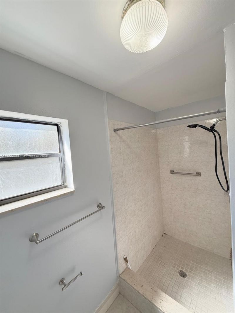 7732 Balboa St, Unit 1/2, Sunrise, FL 33351 Photo