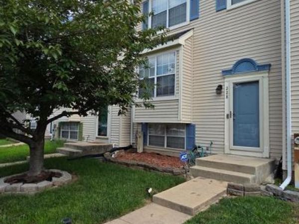 228 OAK LEAF, HALETHORPE, MD 21227