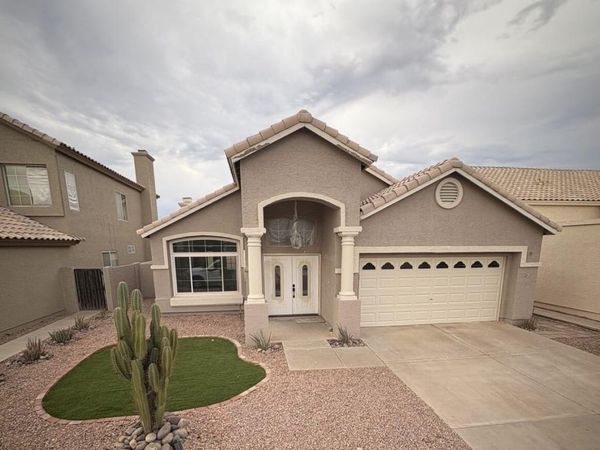 138 W EL FREDA Road, Tempe, AZ 85284