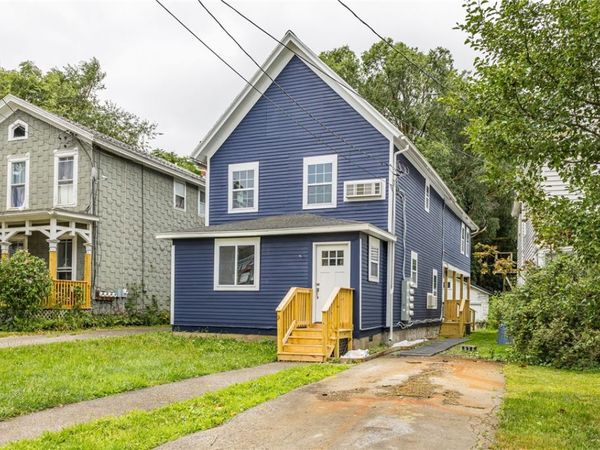 27 W Main ( apt 1 ) Street , Sodus, NY 14551
