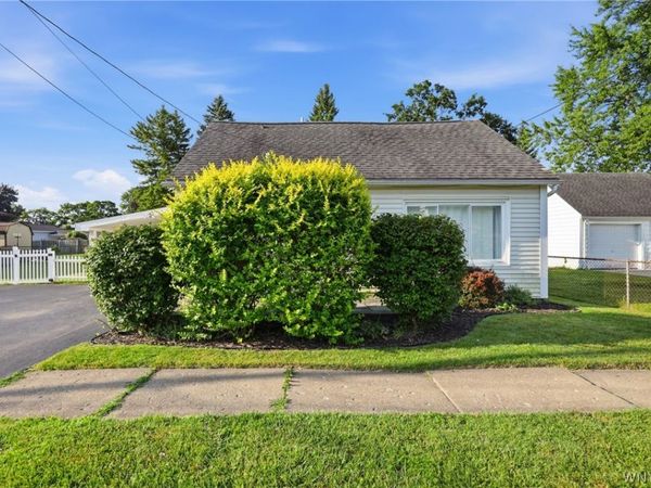 533 Euclid Avenue , North Tonawanda, NY 14120