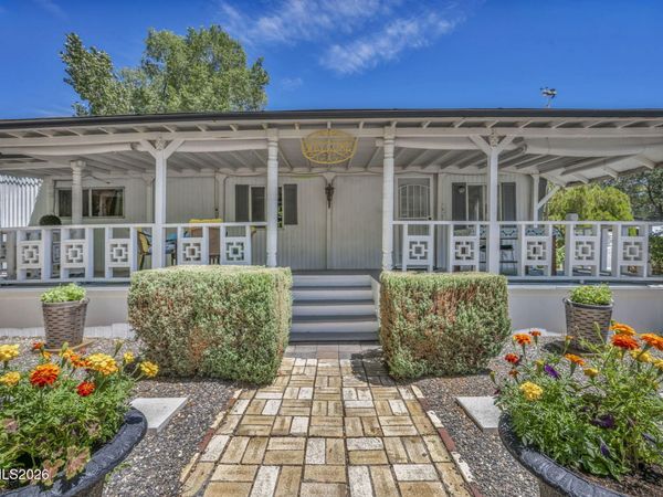 360 E Gepford Parkway, Sun Valley, NV 89433