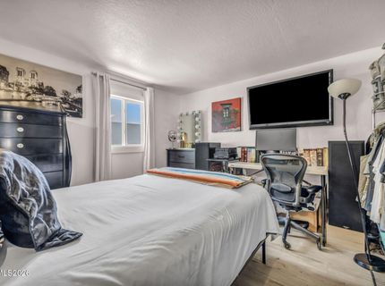 360 E Gepford Parkway, Sun Valley, NV 89433 Photo