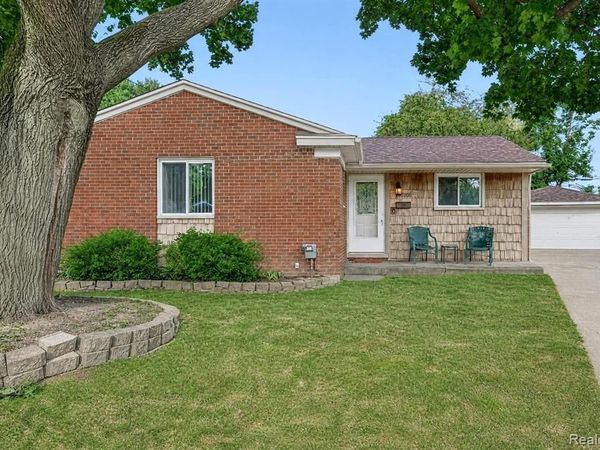 29805 Malvern Street , Westland, MI 48185