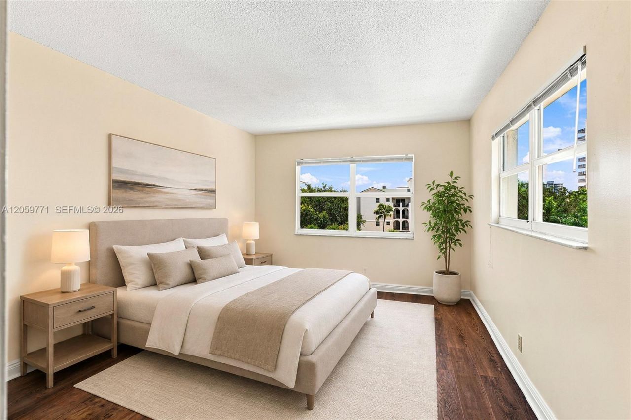 2555 NE 11 Street, Unit 510, Fort Lauderdale, FL 33304 Photo