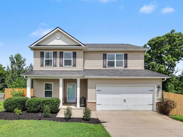 2233 Bee Hive Dr , Columbia, TN 38401