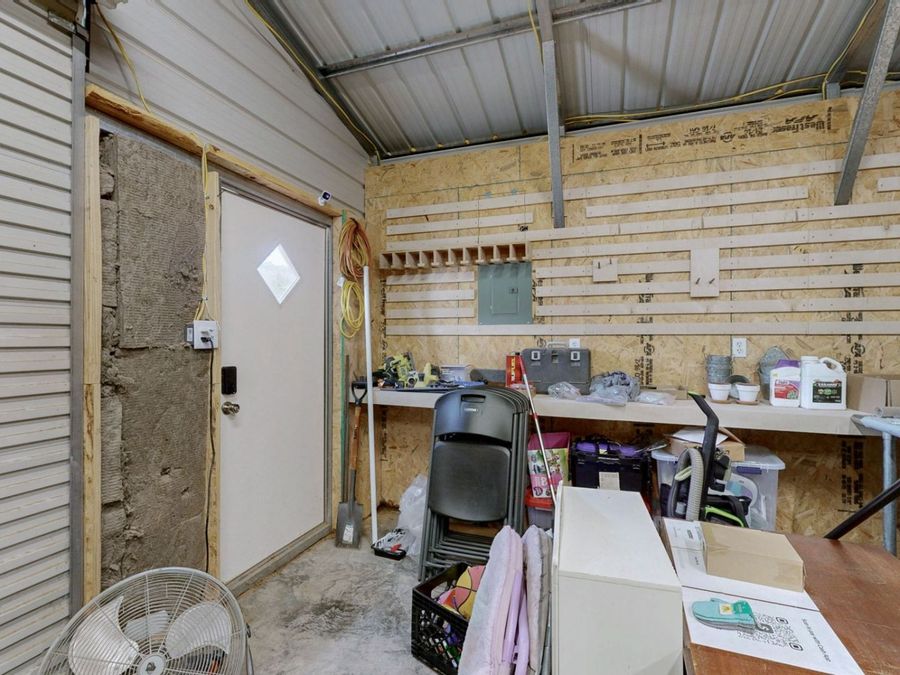 Property Image 37