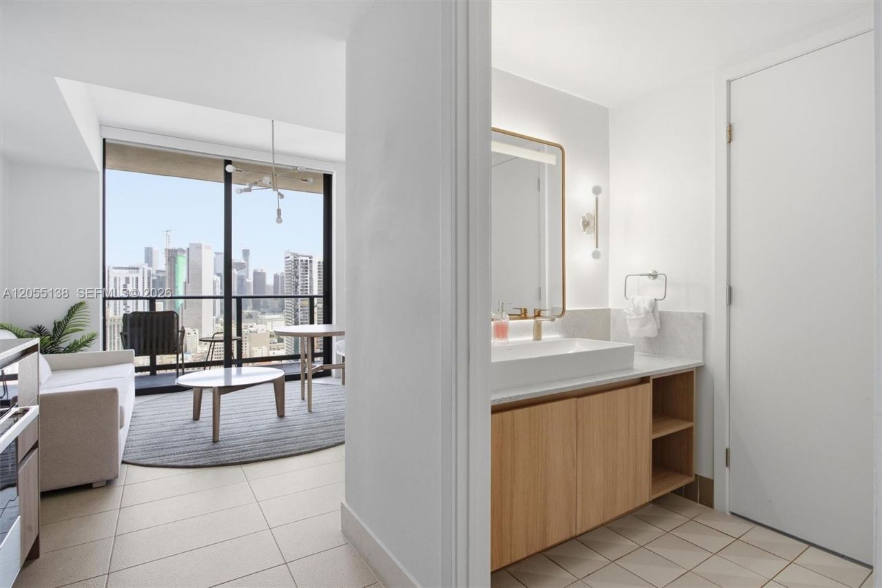 159 NE 6th St , Unit 2914, Miami, FL 33132 Photo